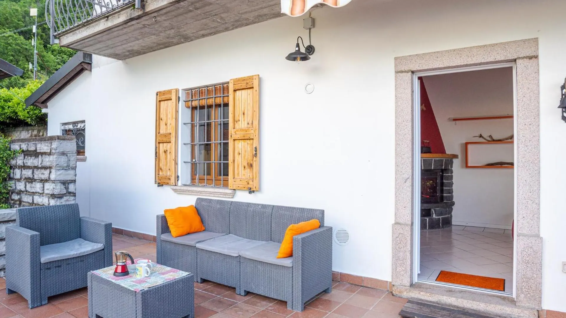 Lovely Lake View Apartment With Terrace Pognana Lario